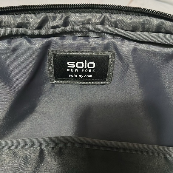 Solo New York Duane Hybrid Briefcase/Backpack - Picture 4 of 7